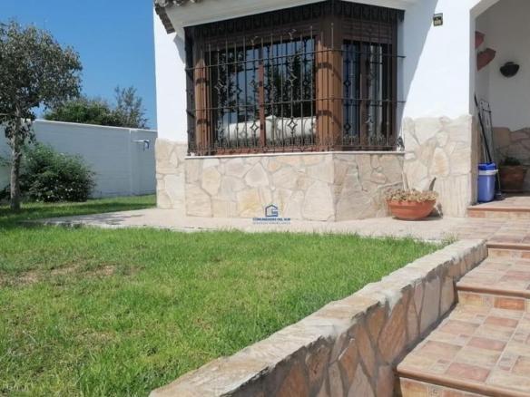 House or villa for sale on Carretera de Sanlúcar – Sudamérica