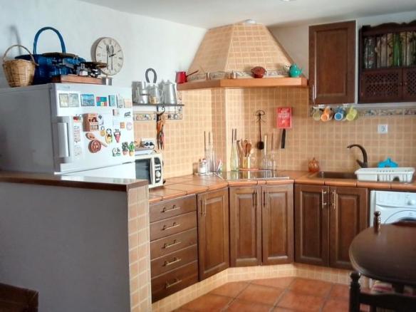 Rustic property for sale in Villaluenga del Rosario
