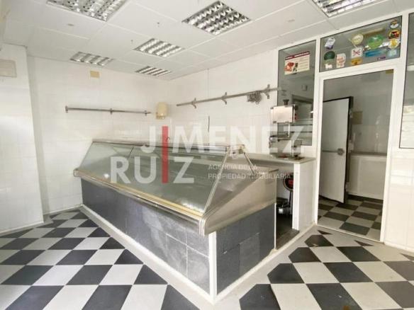 Commercial space for sale in Pinar Alto
