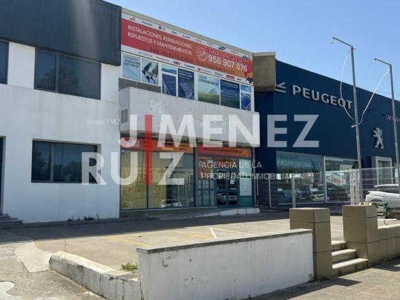 Commercial space for sale in El Juncal – Vallealto