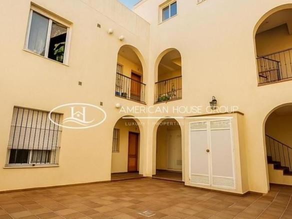 Apartment for sale in the town center