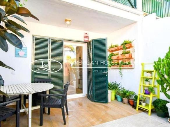 House or villa for sale in La Barrosa