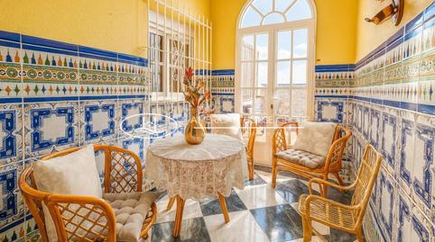 House or villa for sale in urban center