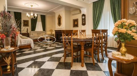 House or villa for sale in urban center