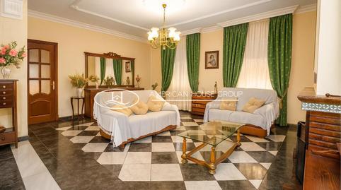 House or villa for sale in urban center