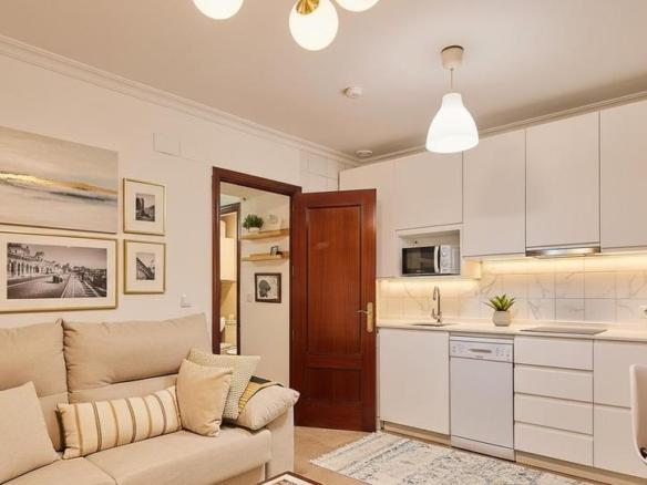 Ground floor apartment for sale in the Historic Center