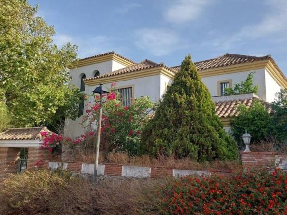 House or villa for sale in Benalup-Casas Viejas