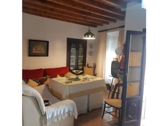 House or villa for sale in Villaluenga del Rosario