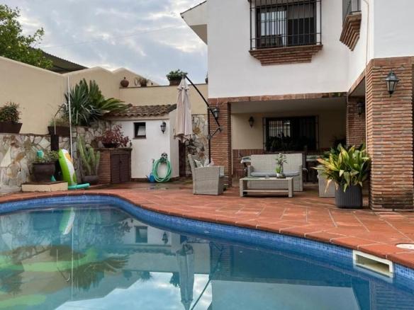 House or villa for sale in Los Pinos