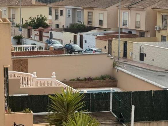 Townhouse for sale on Avenida del Estrecho, El Zabal – Santa Margarita
