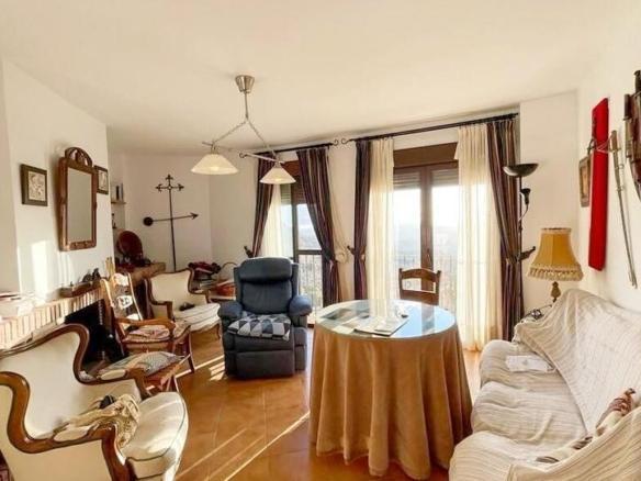 Duplex for sale in Benaocaz