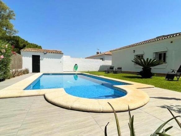 House or villa for sale in Las Lagunas – Campano