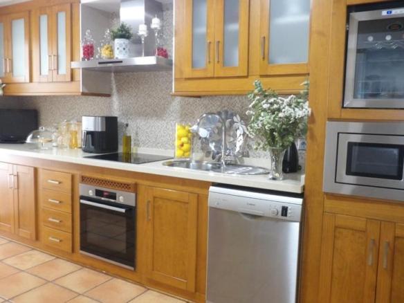 Apartment for sale on Dr. Patriarca Perez Rodriguez Street, Bajadilla – Fuente Nueva