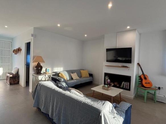 House or villa for sale in Las Lagunas – Campano