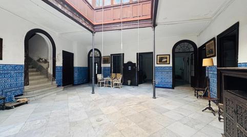 House or villa for sale in the city center