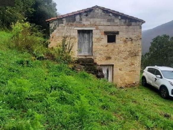 House or villa for sale in Luena