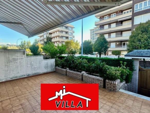 Ground floor apartment for sale in the beach area