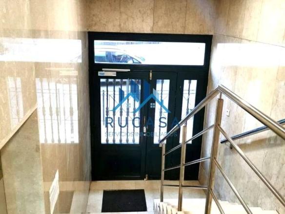 Apartment for sale in Camilo Alonso Vega, Cuatro Caminos