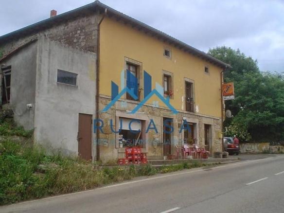 House or villa for sale in Escobedo, Villafufre
