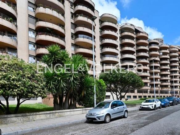 Apartment for sale on Avenida Pontejos, El Sardinero