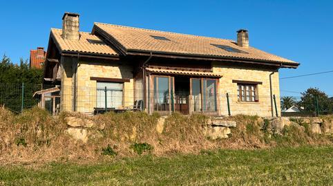 House or villa for sale on Avenida la Constitución, Suances