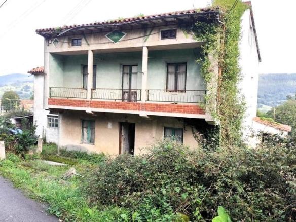 House or villa for sale in Santa María de Cayón