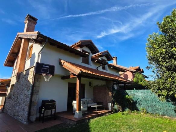 Townhouse for sale in Suances