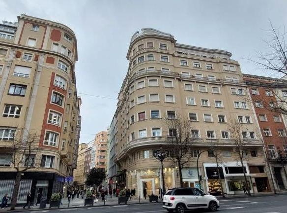 Apartment for sale on Calle Lealtad, Centro – Ayuntamiento