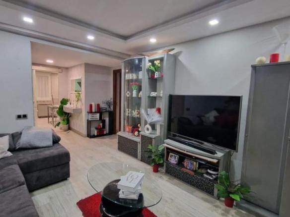 Apartment for sale on Venancio Tijero Street, El Astillero