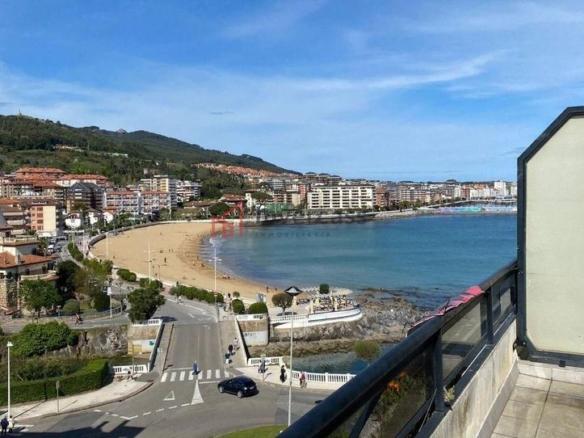 Penthouse for sale on Calle de Ataúlfo Argenta, Cotolino
