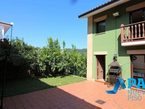 House or villa for sale on Paseo Ayuntamiento, Solares – Valdecilla