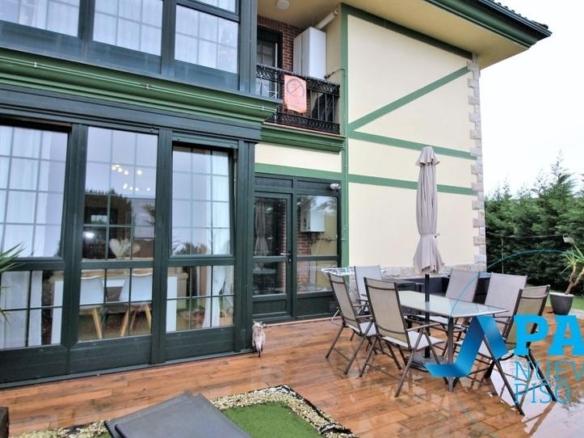 Apartment for sale on Helguera Street, Penagos