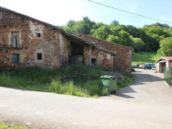 House or villa for sale in Valdáliga