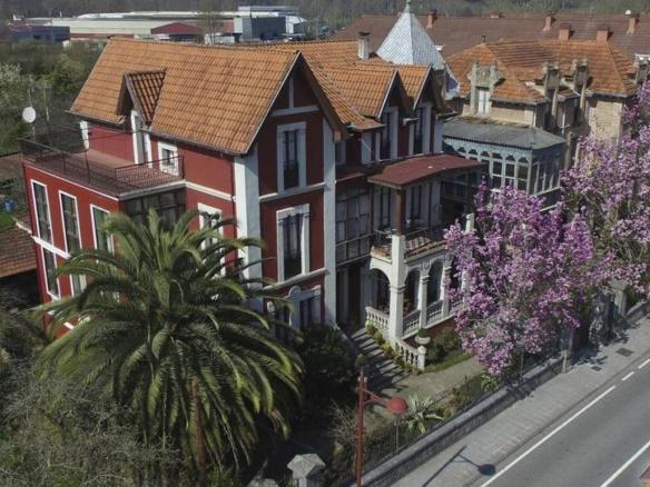 House or villa for sale on Calle Progreso, Ampuero