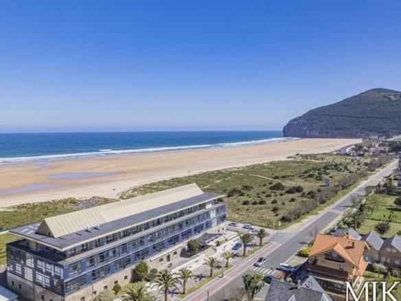 House or villa for sale in Berría Primera, Santoña