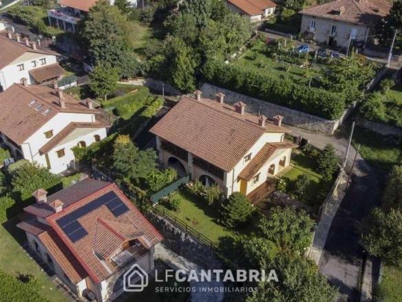 House or villa for sale on Calle Peñalva, Ruiloba