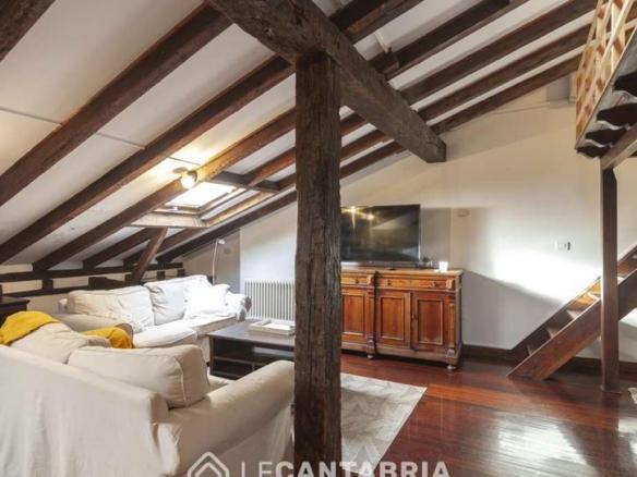 Apartment for sale on Calle Isabel la Católica, Numancia – San Fernando