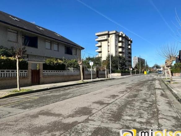Studio for sale in Beach Area