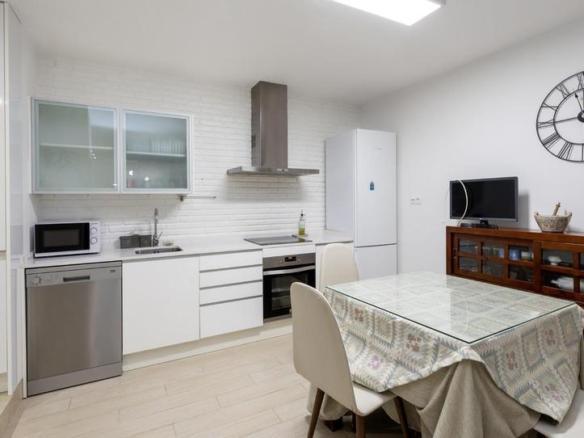 Apartment for sale on Calle Pedro Antonio de Alarcon, 9, Fígares