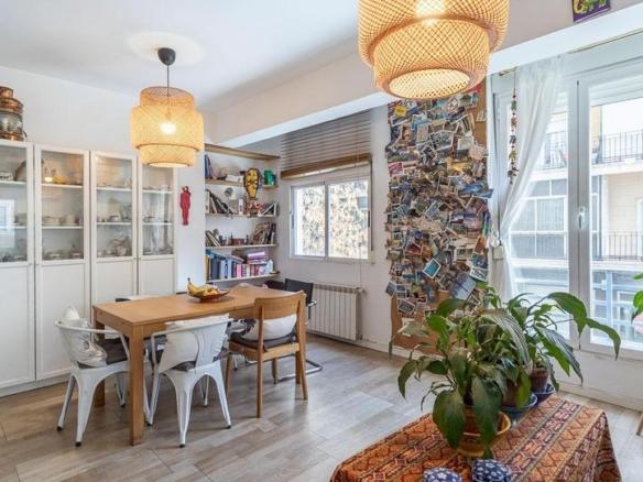 Apartment for sale on Calle de Pedro Antonio de Alarcón, 77, Camino de Ronda