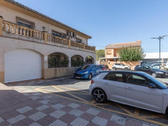 House or villa for sale in Las Tres Cruces