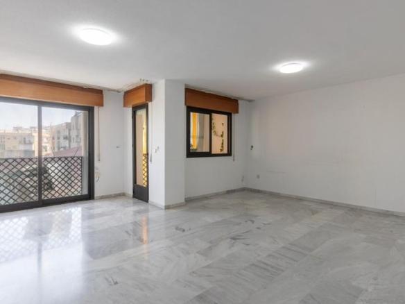 Apartment for sale in Andalusia, Almuñecar Centre