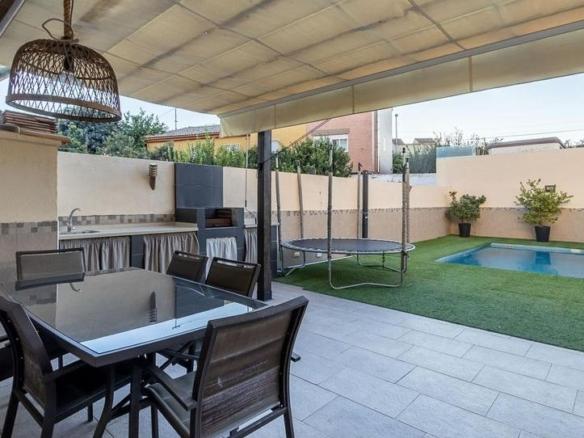 House or villa for sale in Ambroz