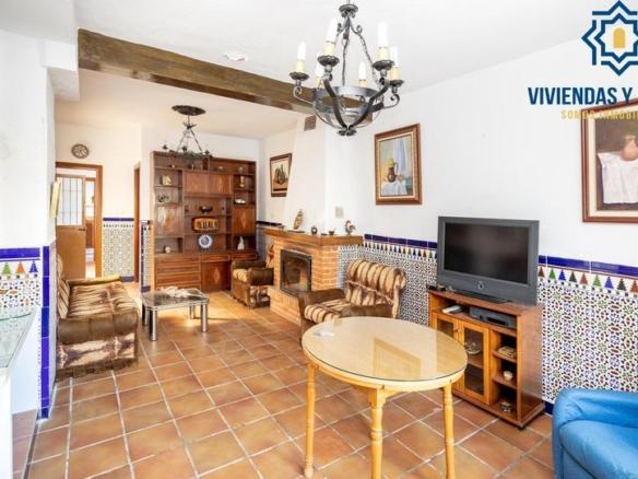 Rustic property for sale in Gr-3209, Health Campus