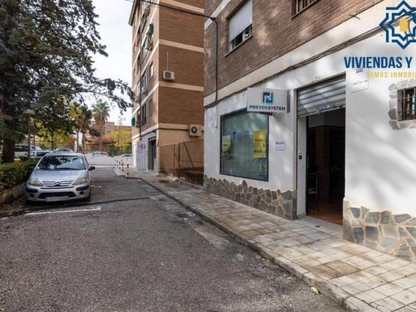 Commercial premises for sale at Calle Felix Rodriguez de la Fue, 11, Zaidín neighborhood