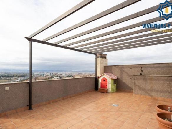 Penthouse for sale on Calle Cerro de Los Machos, 34, Camino de los Neveros – Serrallo