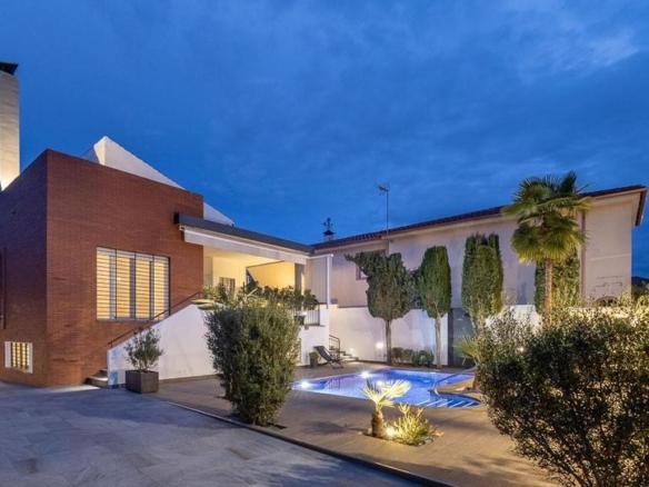House or villa for sale in Gójar