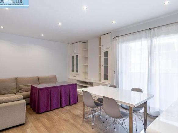 Apartment for sale on Calle Circunvalacion, Carretera de Granada – La Alcazaba