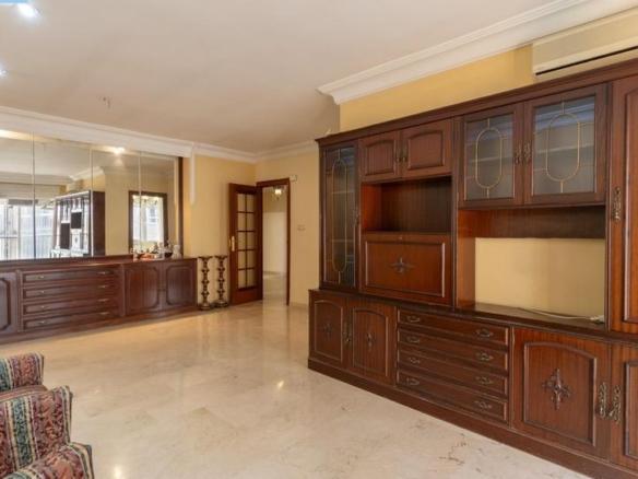 Apartment for sale in Pedro Antonio de Alarcon, Camino de Ronda