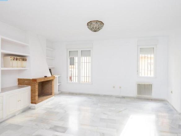 Townhouse for sale on Juan Ramón Jiménez Street, Maracena